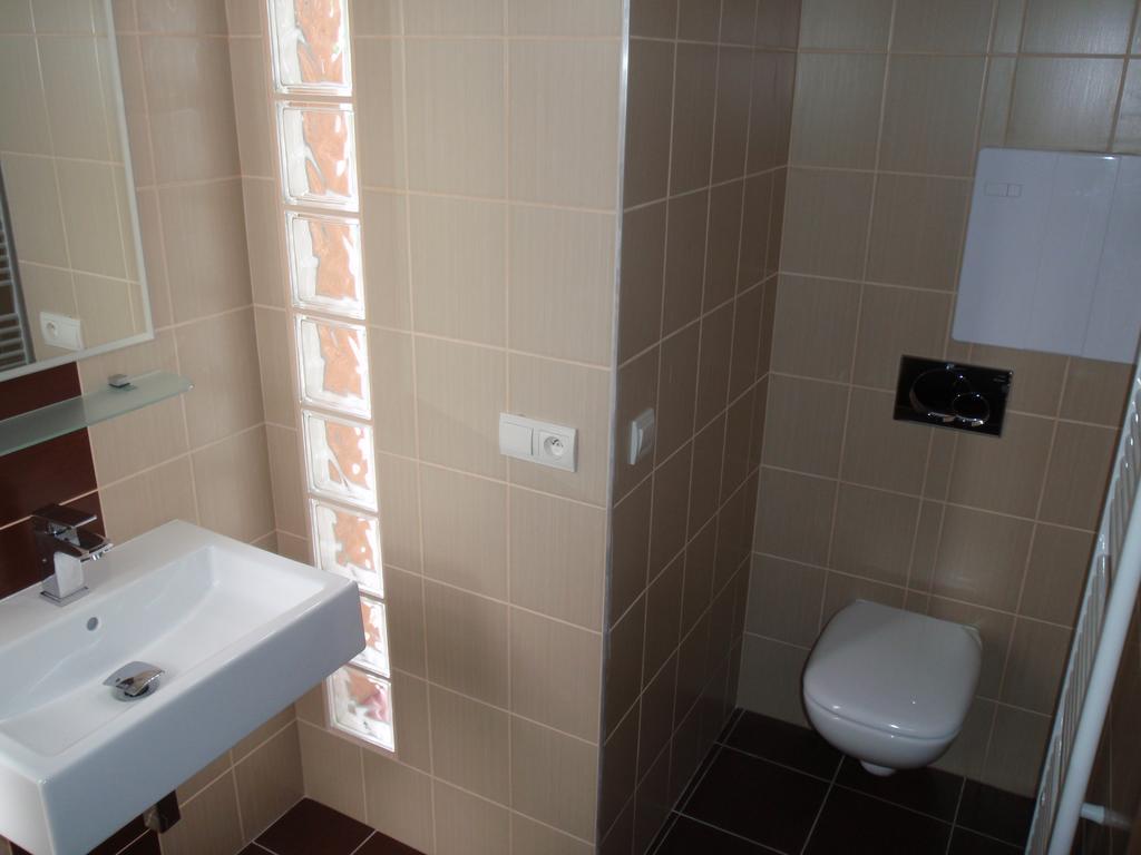 Park - Apartmany Na Prenajom Нове-Место-над-Вагом Экстерьер фото